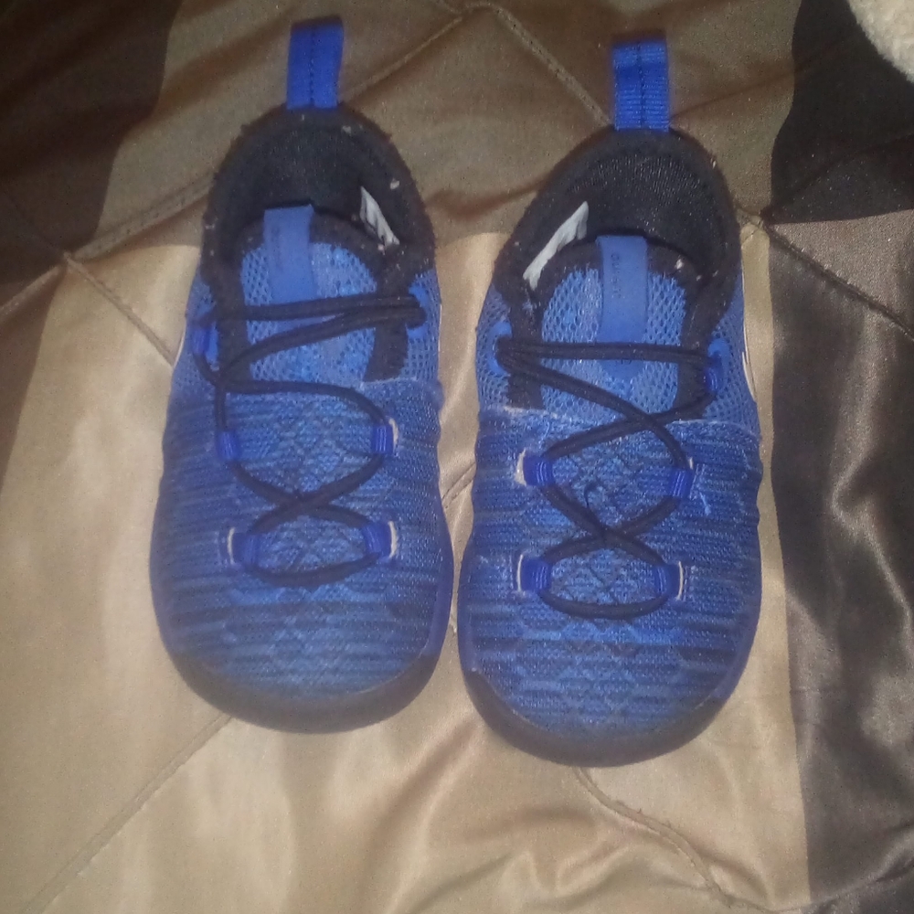 Kd blue and black